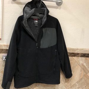 Men’s north face XL trim hoodie.